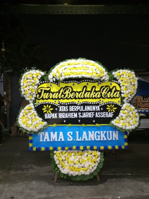 Papan Bunga Duka di Oesapa Selatan